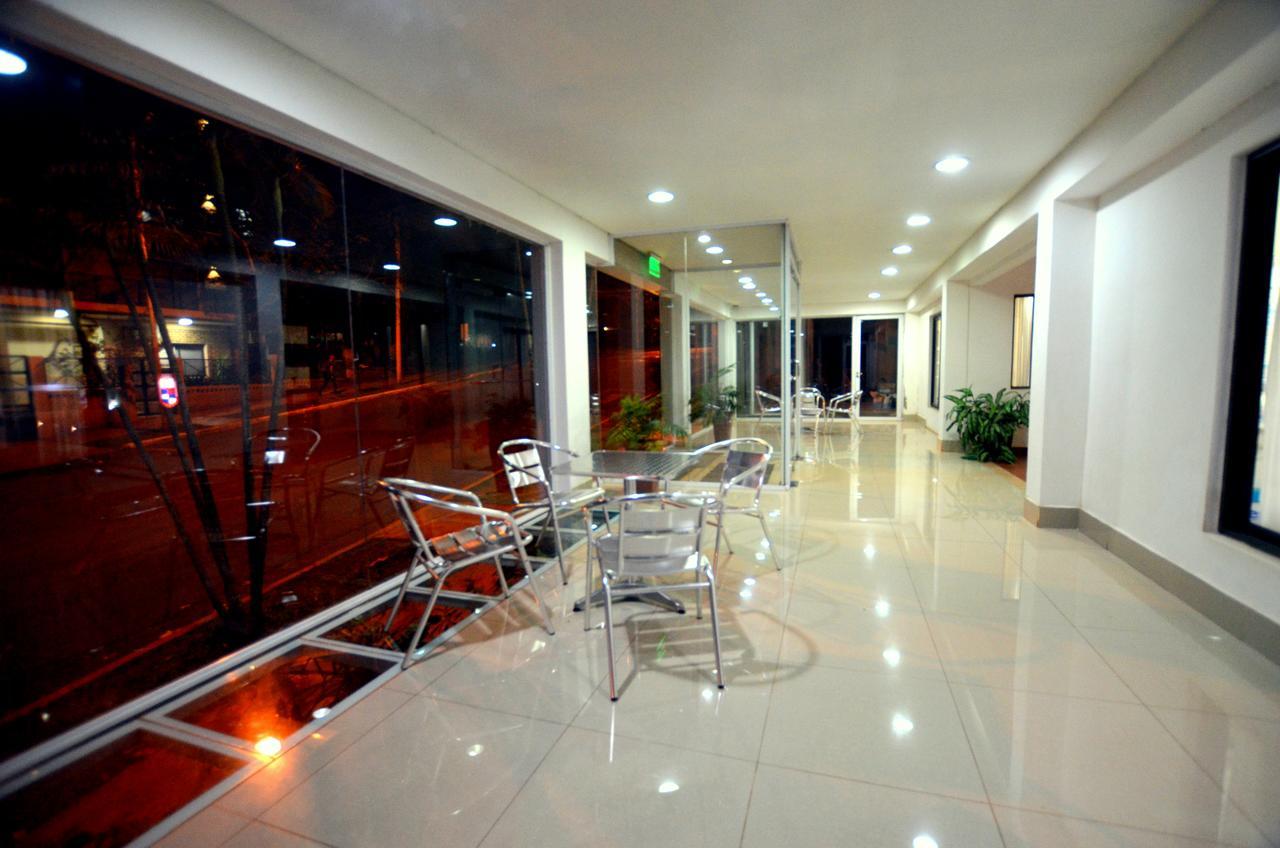 Hosteria Casa Blanca Iguazu Puerto Iguazu Bagian luar foto
